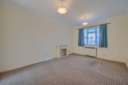 3 Rivermeade Court, New Road, St Sampson, Image 2