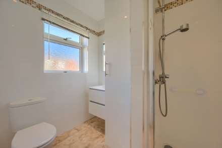 3 Rivermeade Court, New Road, St Sampson, Image 8