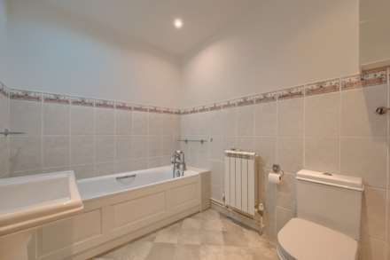 2 Les Grandes Maisons, Morley, Fort Road, Image 12