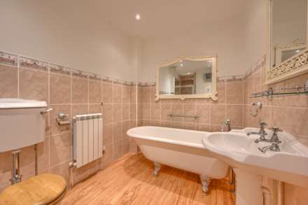 2 Les Grandes Maisons, Morley, Fort Road, Image 16