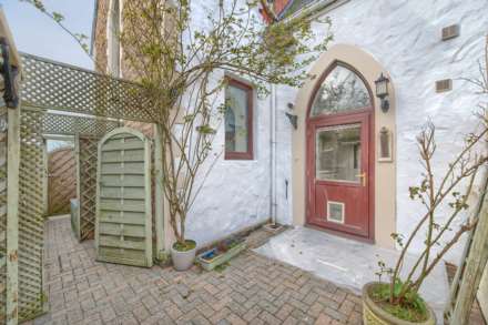 2 Les Grandes Maisons, Morley, Fort Road, Image 25