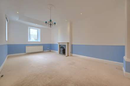 2 Les Grandes Maisons, Morley, Fort Road, Image 5