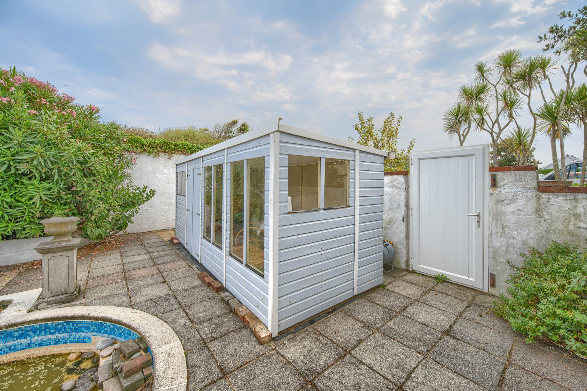 Portinfer Road, Vale, Image 27