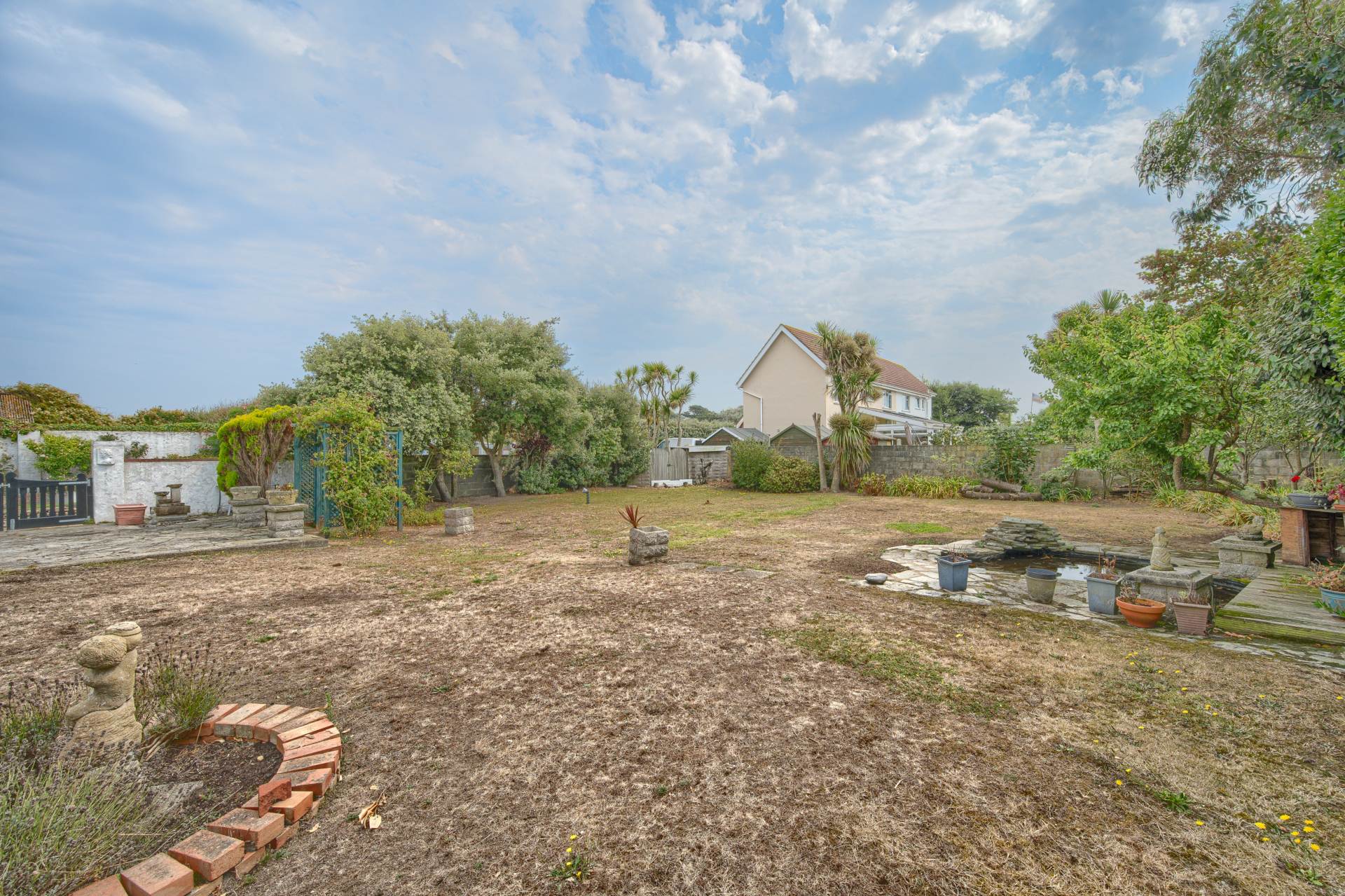 Portinfer Road, Vale, Image 30