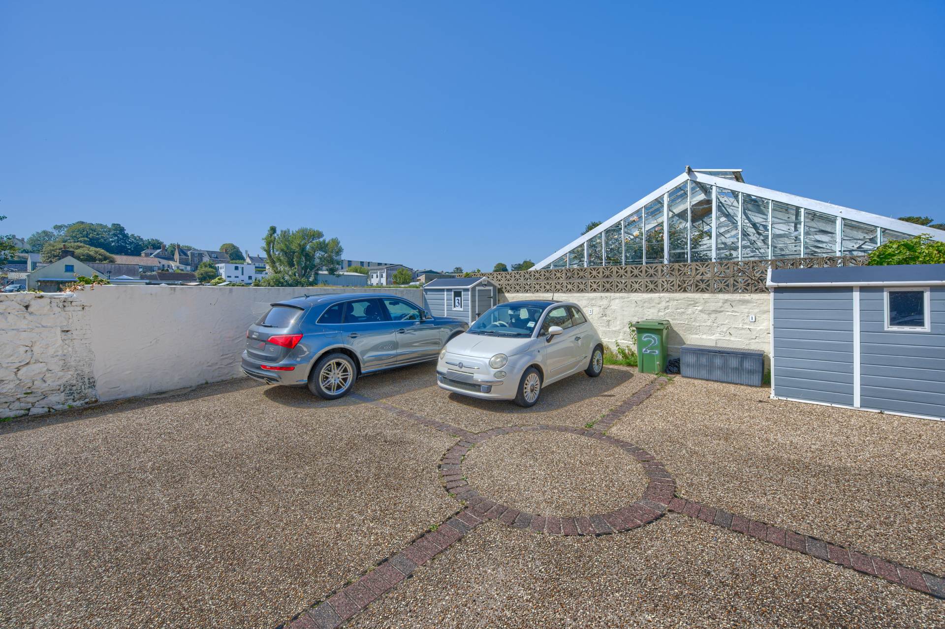 2 Le Marron Flats, Route Des Coutanchez, St Peter Port, Image 14