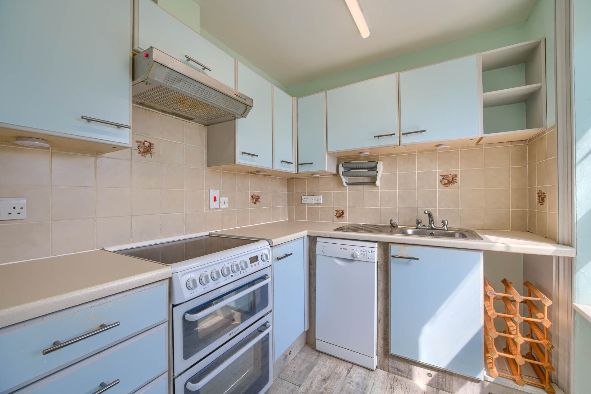 2 Le Marron Flats, Route Des Coutanchez, St Peter Port, Image 7