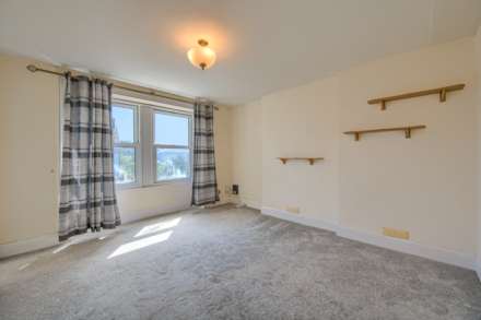 2 Le Marron Flats, Route Des Coutanchez, St Peter Port, Image 5