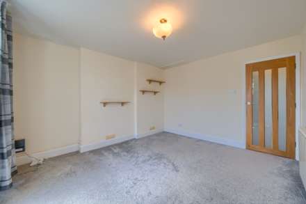 2 Le Marron Flats, Route Des Coutanchez, St Peter Port, Image 6
