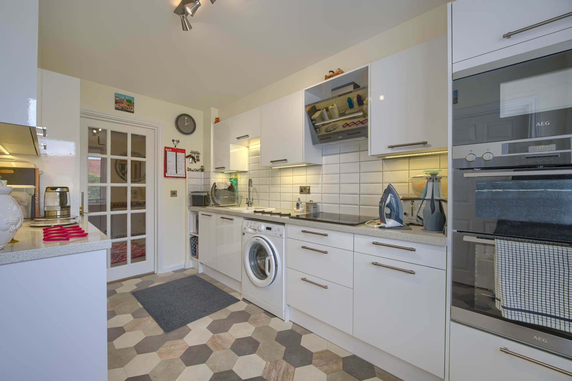 31 Les Blancs Bois, Rue Cohu, Castel, Image 6