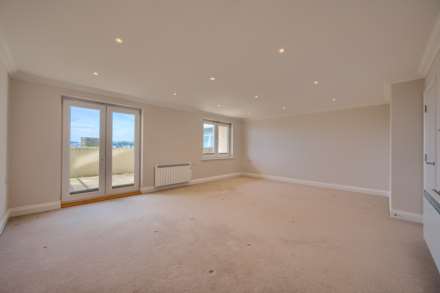 Apartment 2G Richmond Court, Bulwer Avenue, St Sampson, Image 2