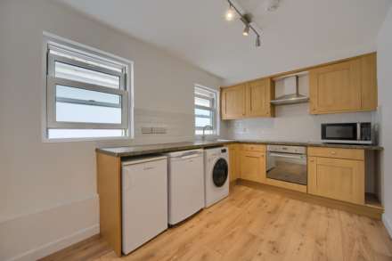 Les Tilleuls, 3b Bouillon Lane, St Peter Port, Image 4