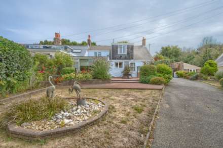 Rue Godfrey, Vale, Image 17