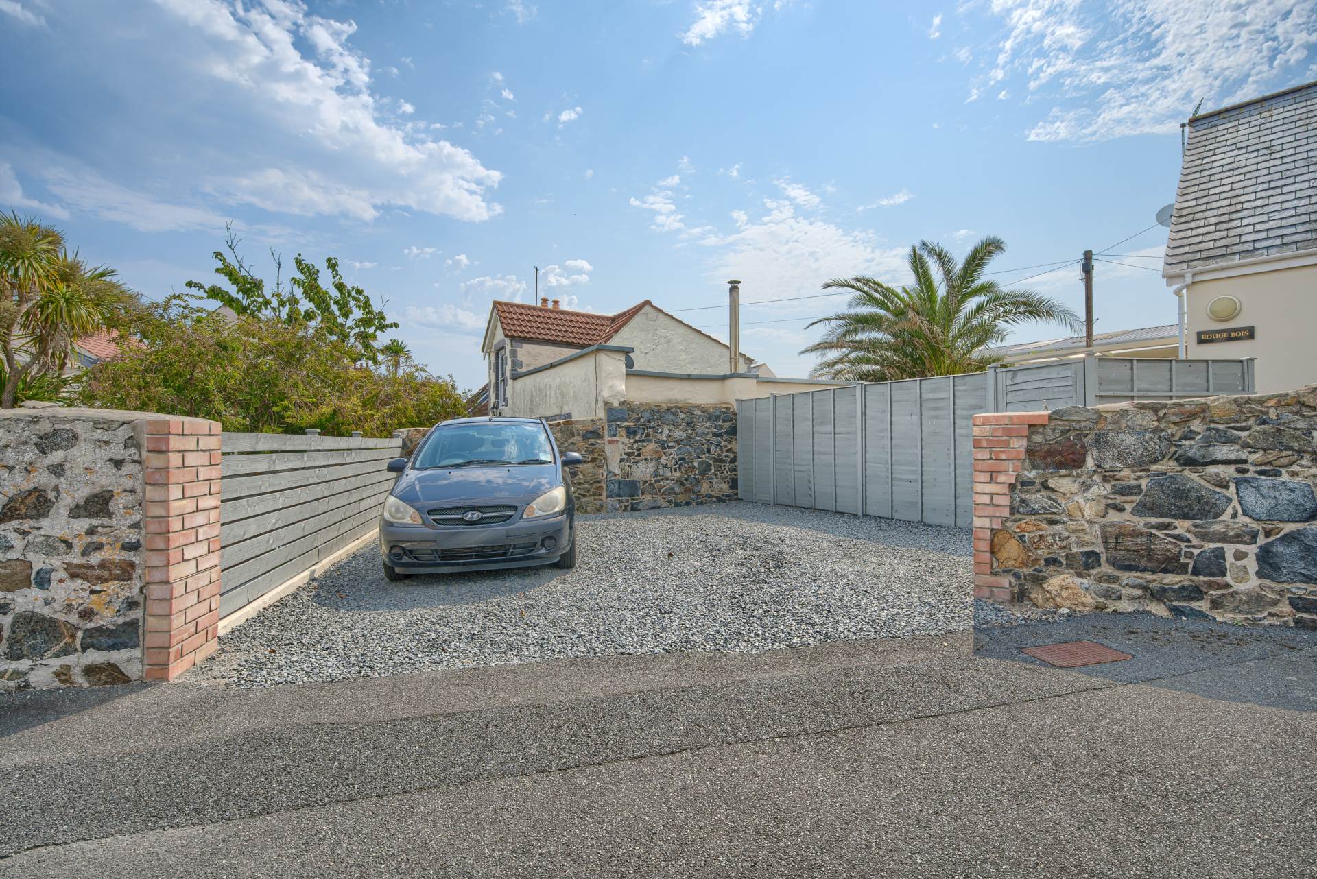 South Quay, St Sampson, Image 17