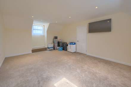 South Quay, St Sampson, Image 13