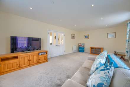 South Quay, St Sampson, Image 3