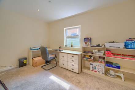 South Quay, St Sampson, Image 8
