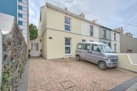 Rohais, St Peter Port, Image 1