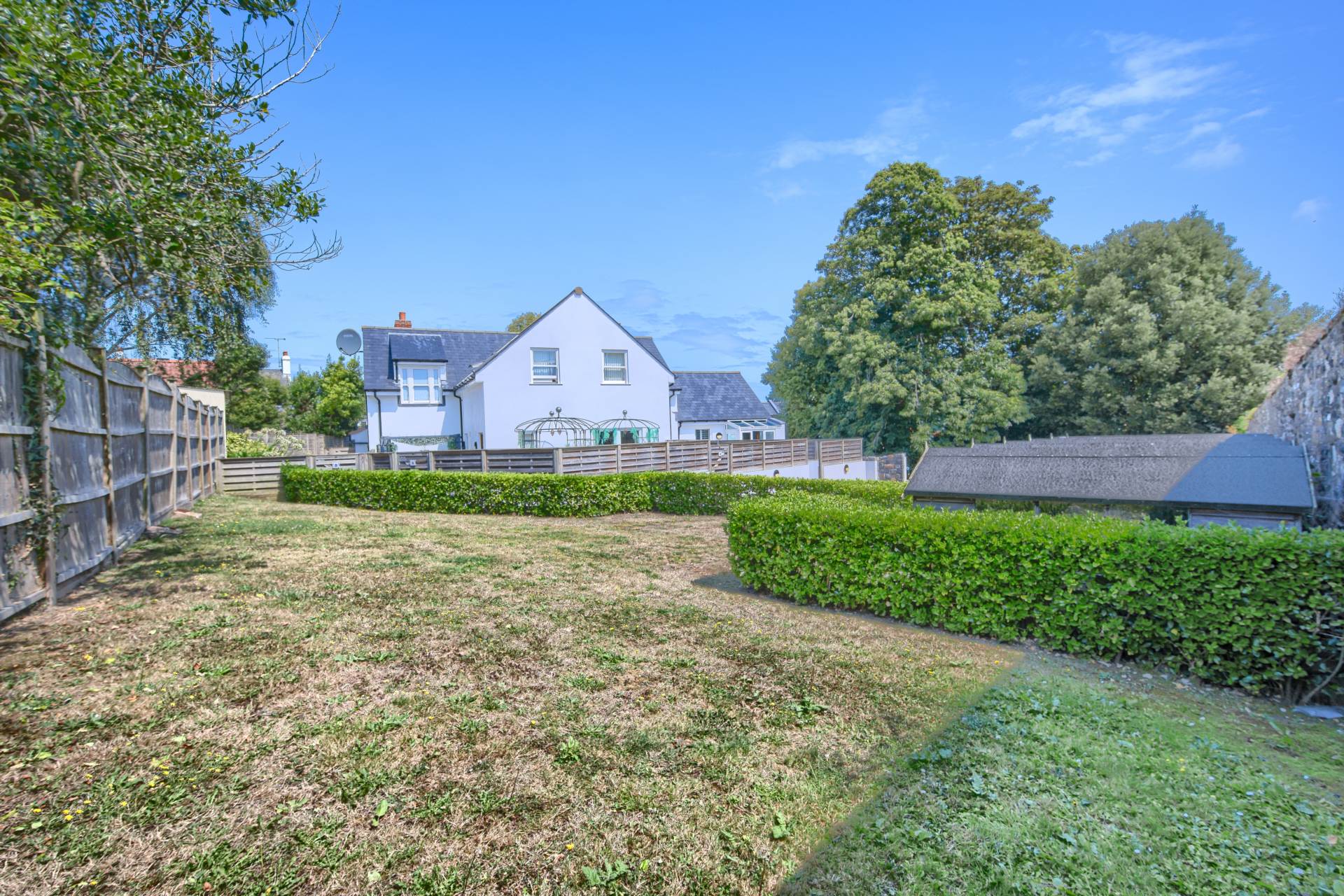 Uplands, St. Jacques, Image 12