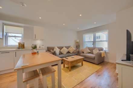 3 St Cecilia Place, Collings Road, St Peter Port, Image 3