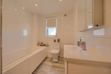3 St Cecilia Place, Collings Road, St Peter Port, Image 5