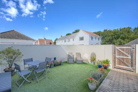 3 St Cecilia Place, Collings Road, St Peter Port, Image 8