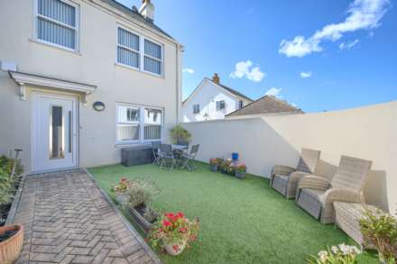 3 St Cecilia Place, Collings Road, St Peter Port, Image 9