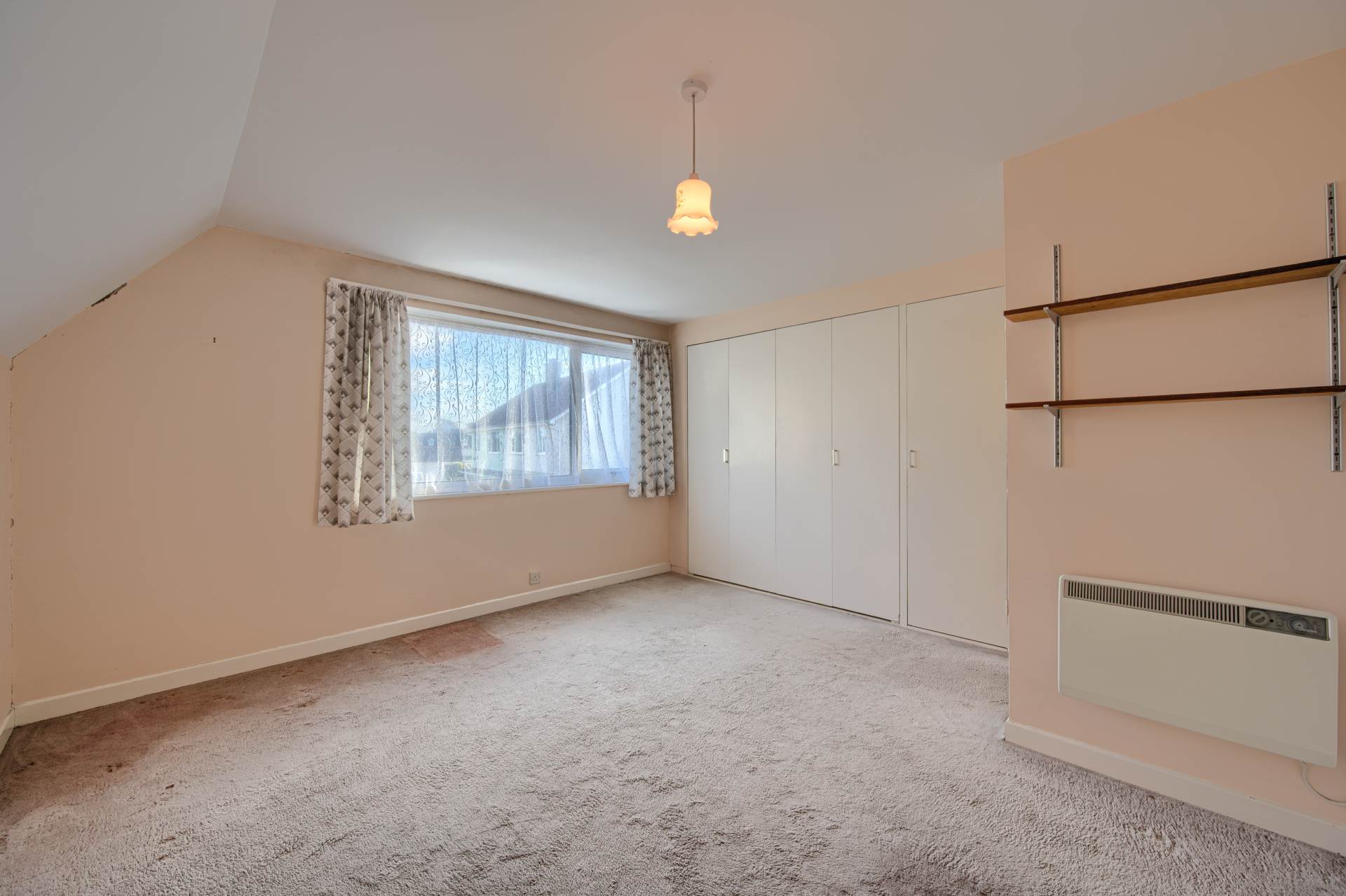 Zonam Solvere, Les Barras Lane, Vale, Image 12