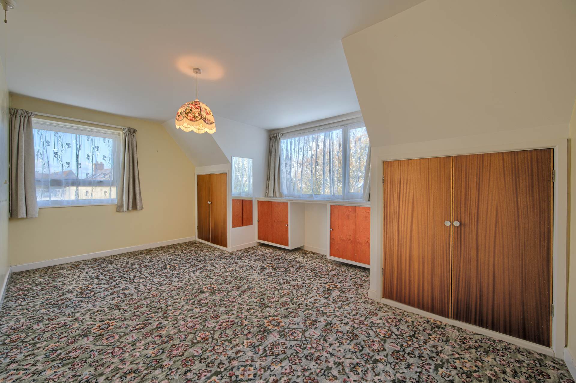 Zonam Solvere, Les Barras Lane, Vale, Image 16