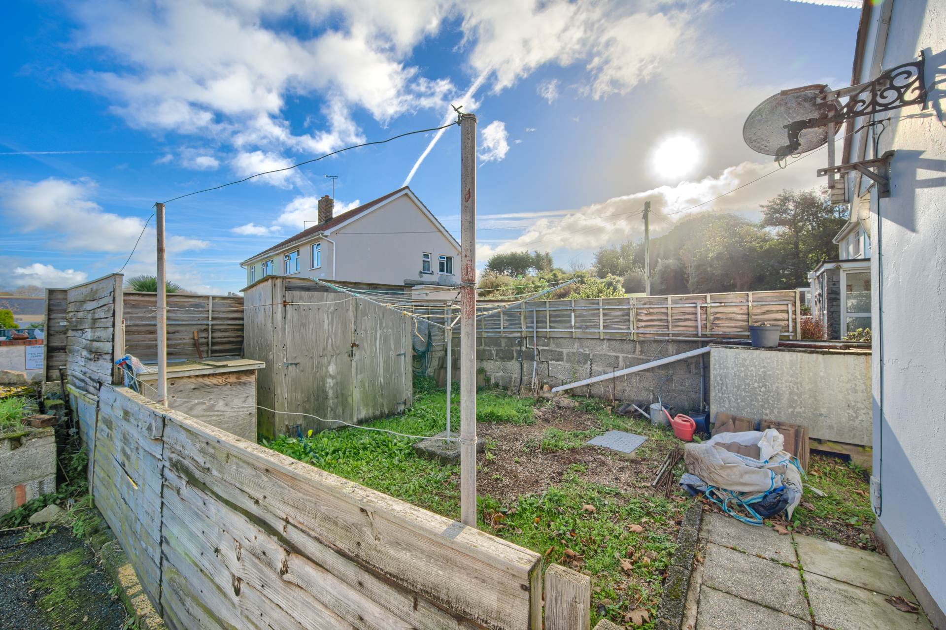 Zonam Solvere, Les Barras Lane, Vale, Image 18