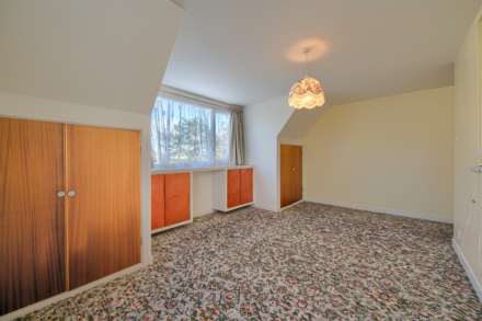 Zonam Solvere, Les Barras Lane, Vale, Image 17