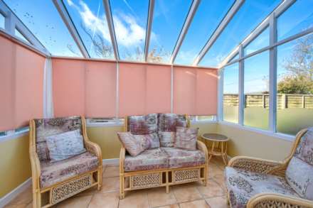 Zonam Solvere, Les Barras Lane, Vale, Image 7