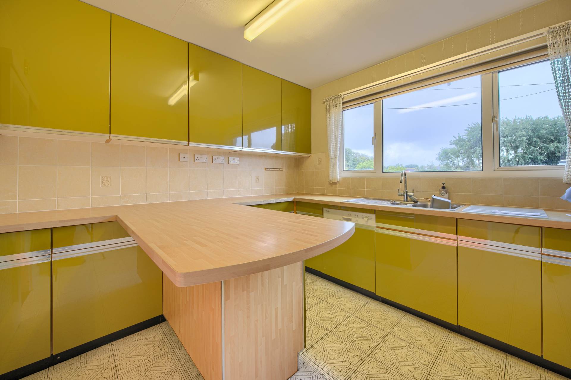 Beverwijk, Les Salines Road, St Sampson, Image 12