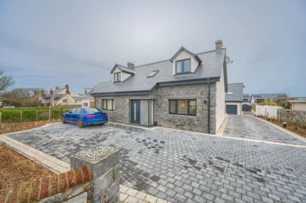 Route De Carteret, Castel, Image 1