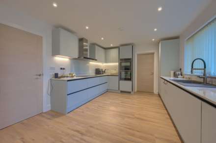 Route De Carteret, Castel, Image 4