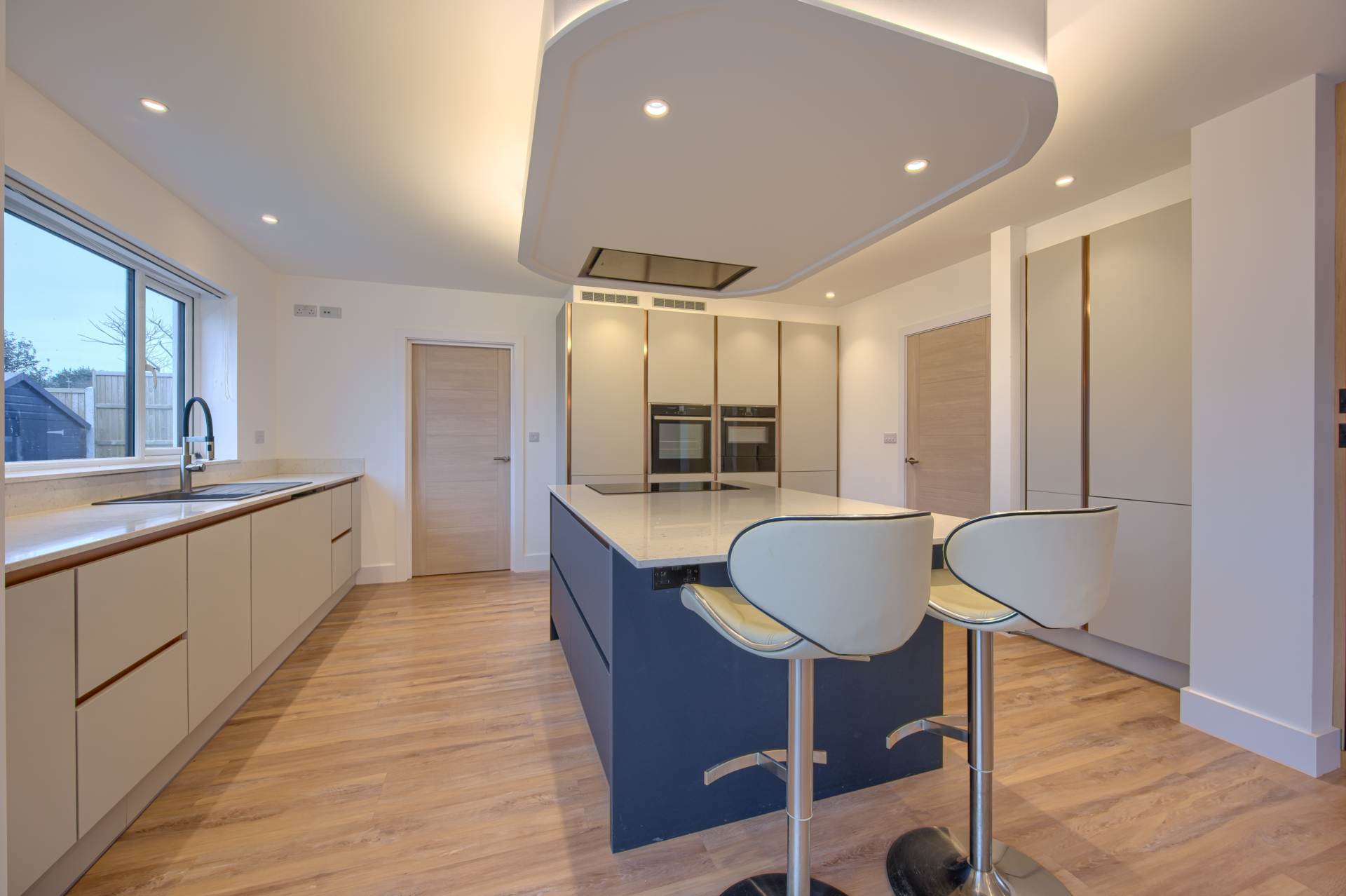 Route De Carteret, Castel, Image 5