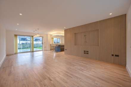 Route De Carteret, Castel, Image 6