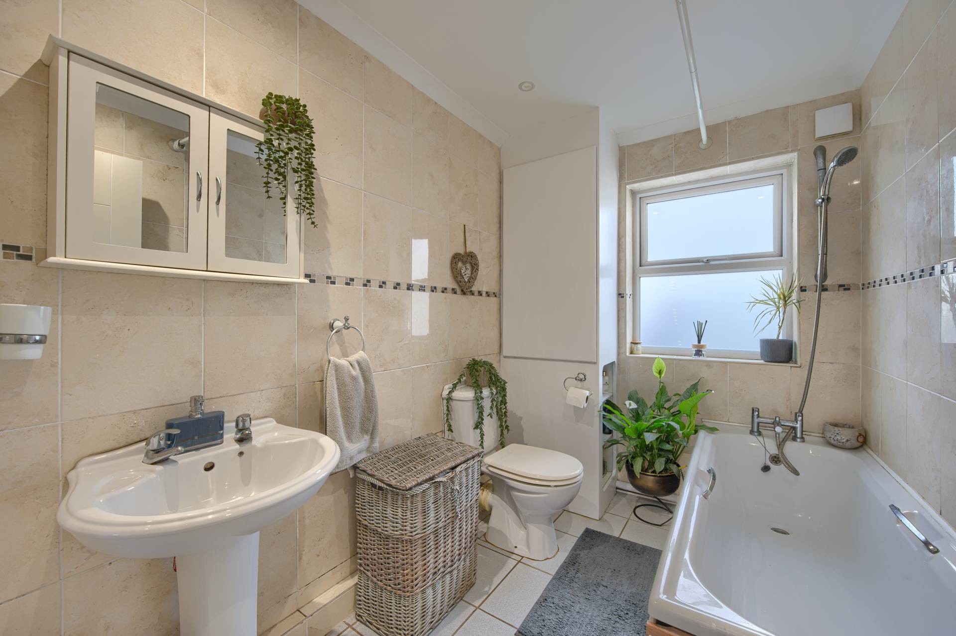 Vale Road, St Sampson, Image 10