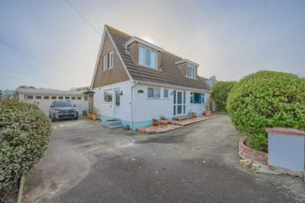 Property For Sale Clos Des Emrais, Rue Des Houmets, Castel