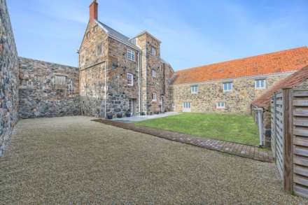 La Vrangue Lodge, La Vrangue, St Peter Port, Image 1