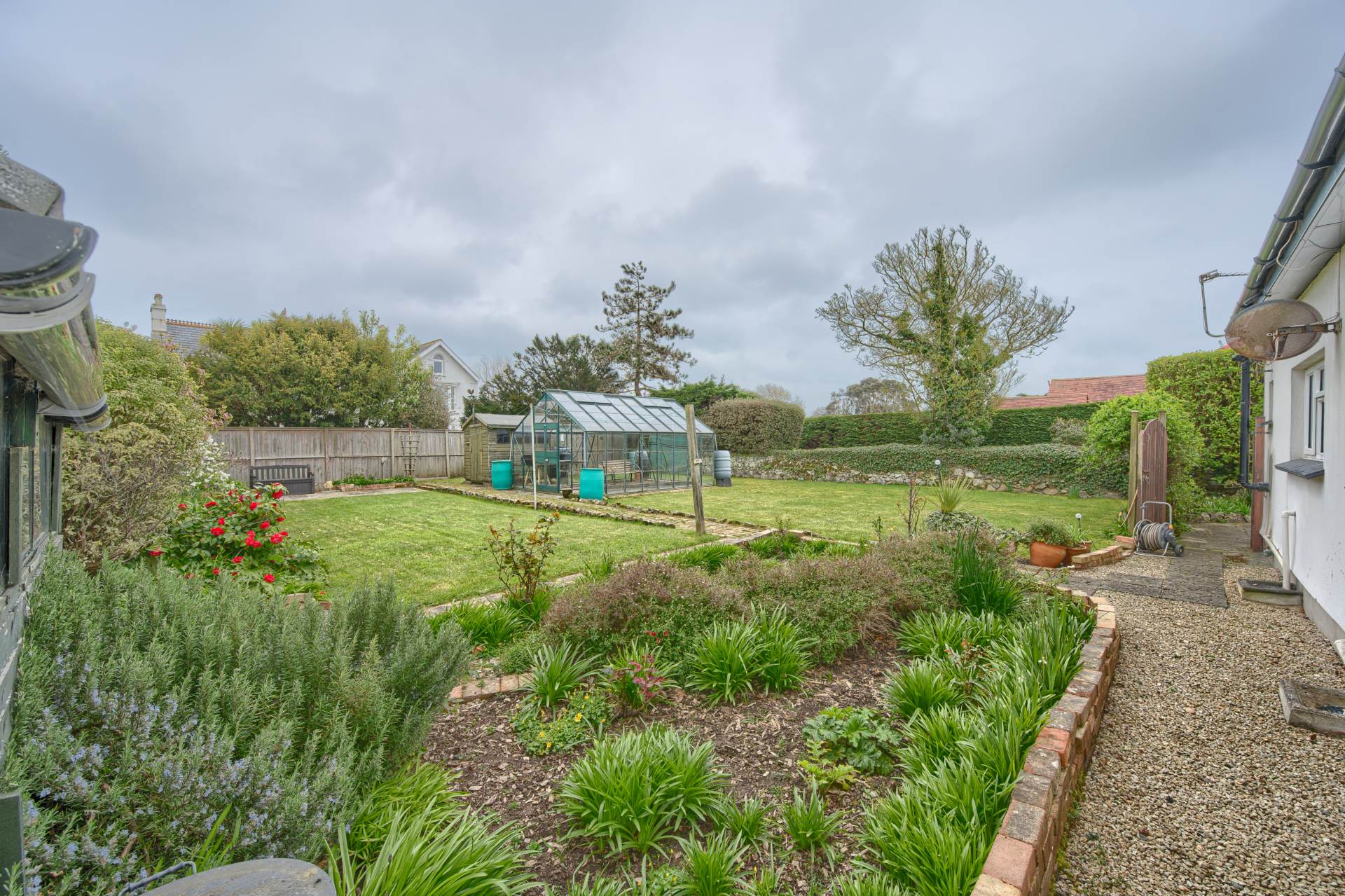 Route Militaire, St Sampson, Image 19