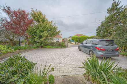 Route Militaire, St Sampson, Image 17