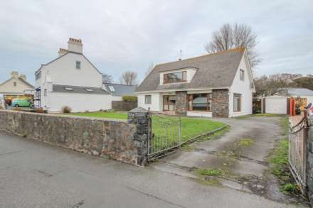 Property For Rent La Rue Du Passeur, Vale