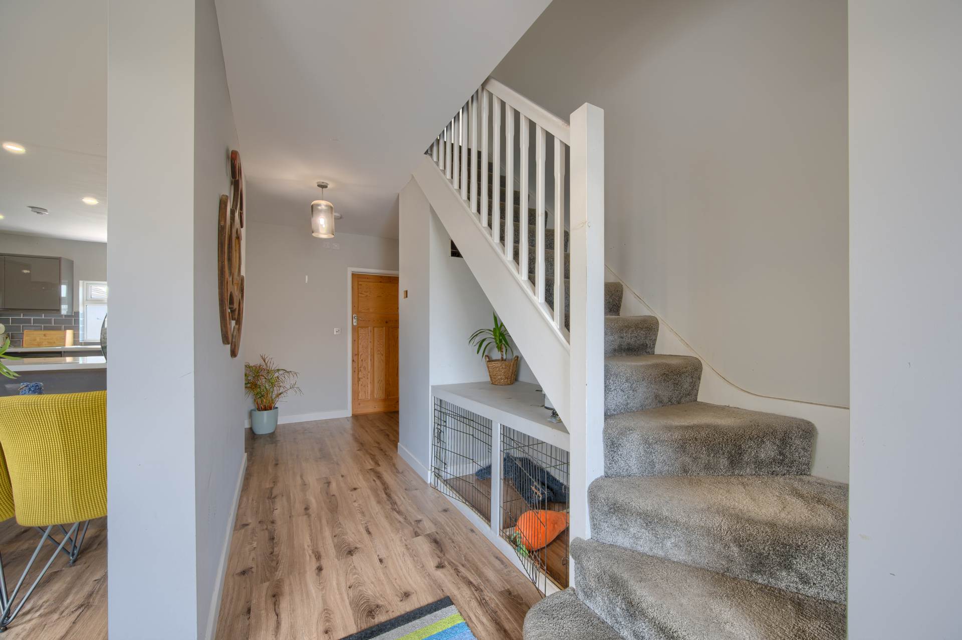 Avalon, Rue Des Francais, Castel, Image 2