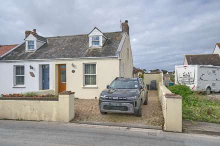 Littlemayne, 2 Beaulieu Cottages, Route Militaire, Image 1