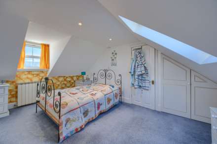 Littlemayne, 2 Beaulieu Cottages, Route Militaire, Image 11