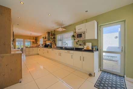 The Hawthorns, Rue Des Cottes, Vale, Image 9