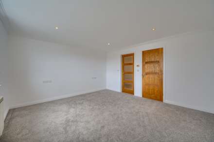 Oakley, New Paris Road, St Peter Port, Image 12