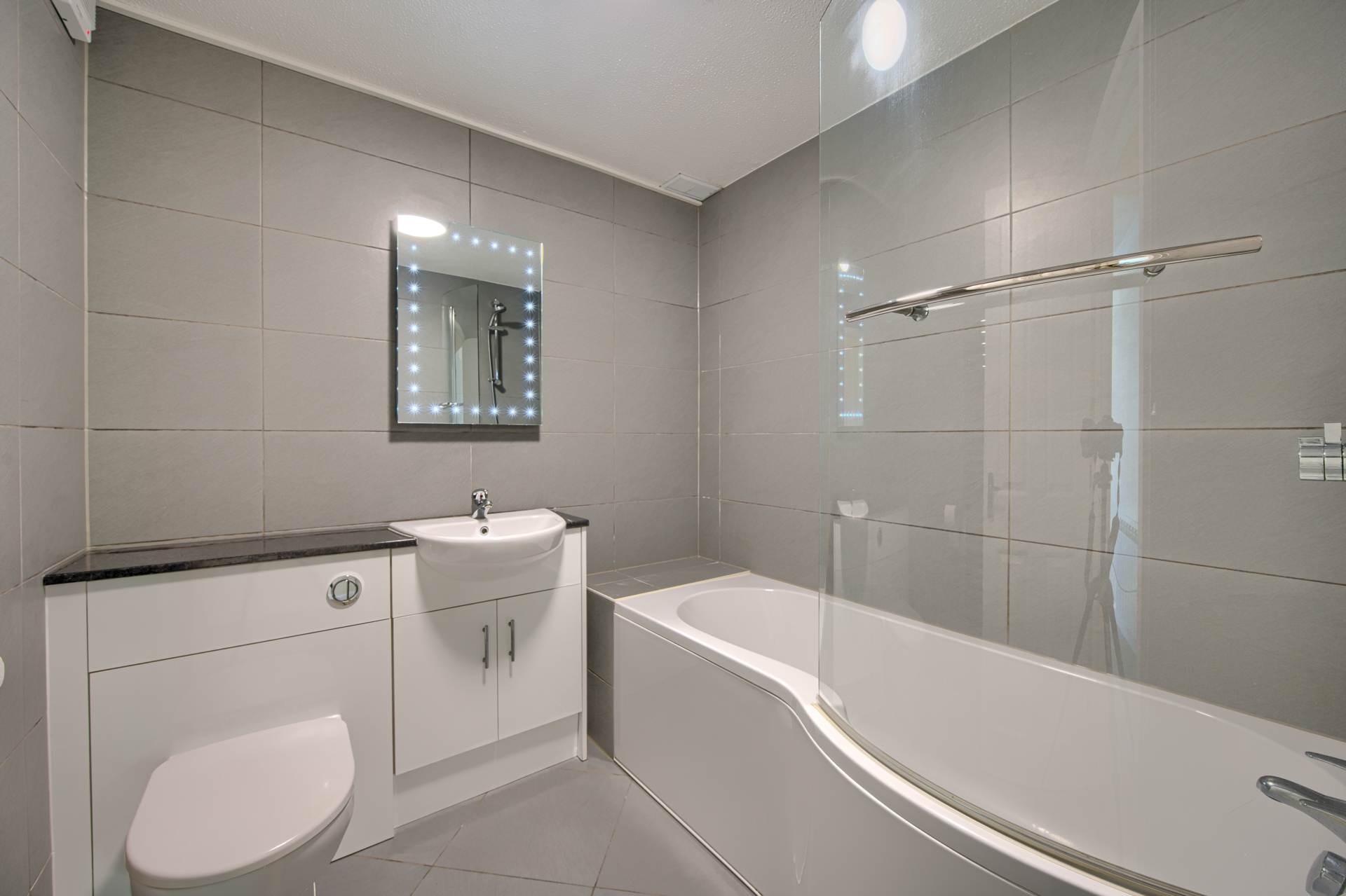 1 Mandeville Court, Lowlands Road, Vale, Image 9