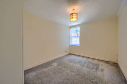 1 Mandeville Court, Lowlands Road, Vale, Image 5