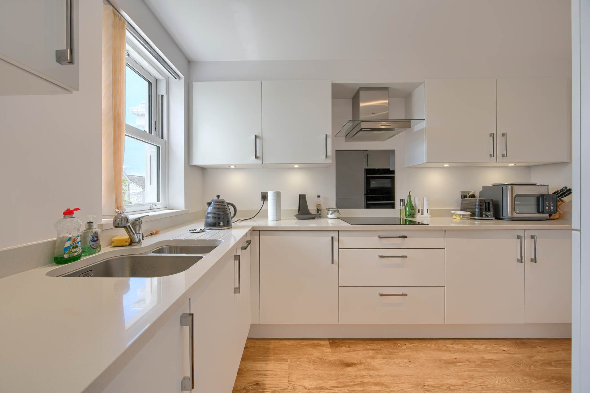 Apt 8, Braye Gardens, Rue Du Tertre, Vale, Image 4